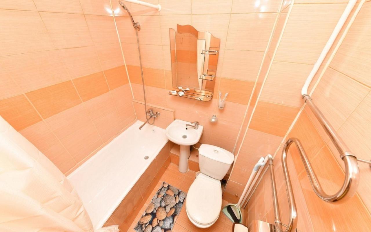 Апартаменты 11-Й Микрорайон, 4 Almaty Bagian luar foto